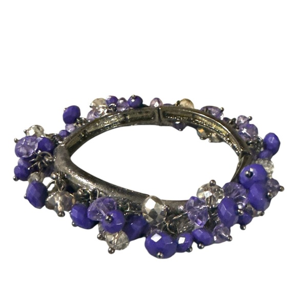 Paparazzi 7 Piece Bundle 2-Rings 2- Earrings and 3-Bracelets - Picture 7 of 12